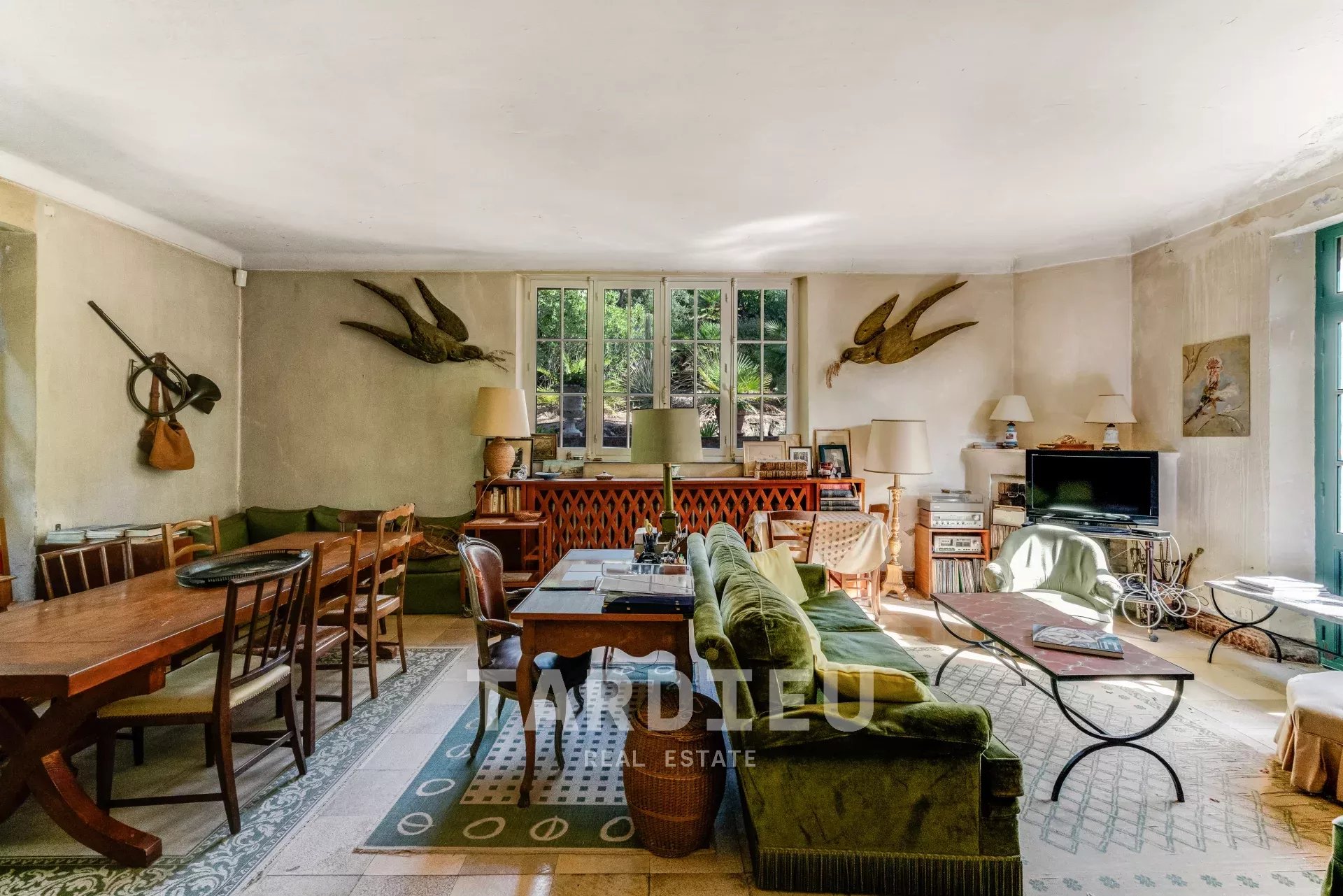 Saint-Tropez : Bâtisses de caractère au cœur