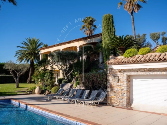 Maison provençale de 267 m² avec piscine