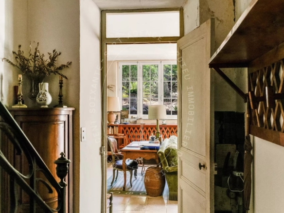 Saint-Tropez : Bâtisses de caractère au cœur