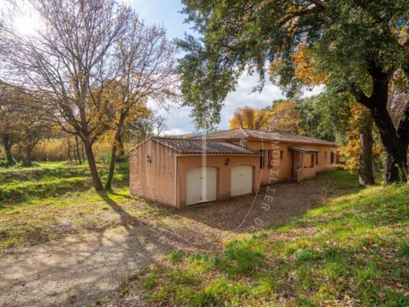 Propriété familiale sur 2.35 ha