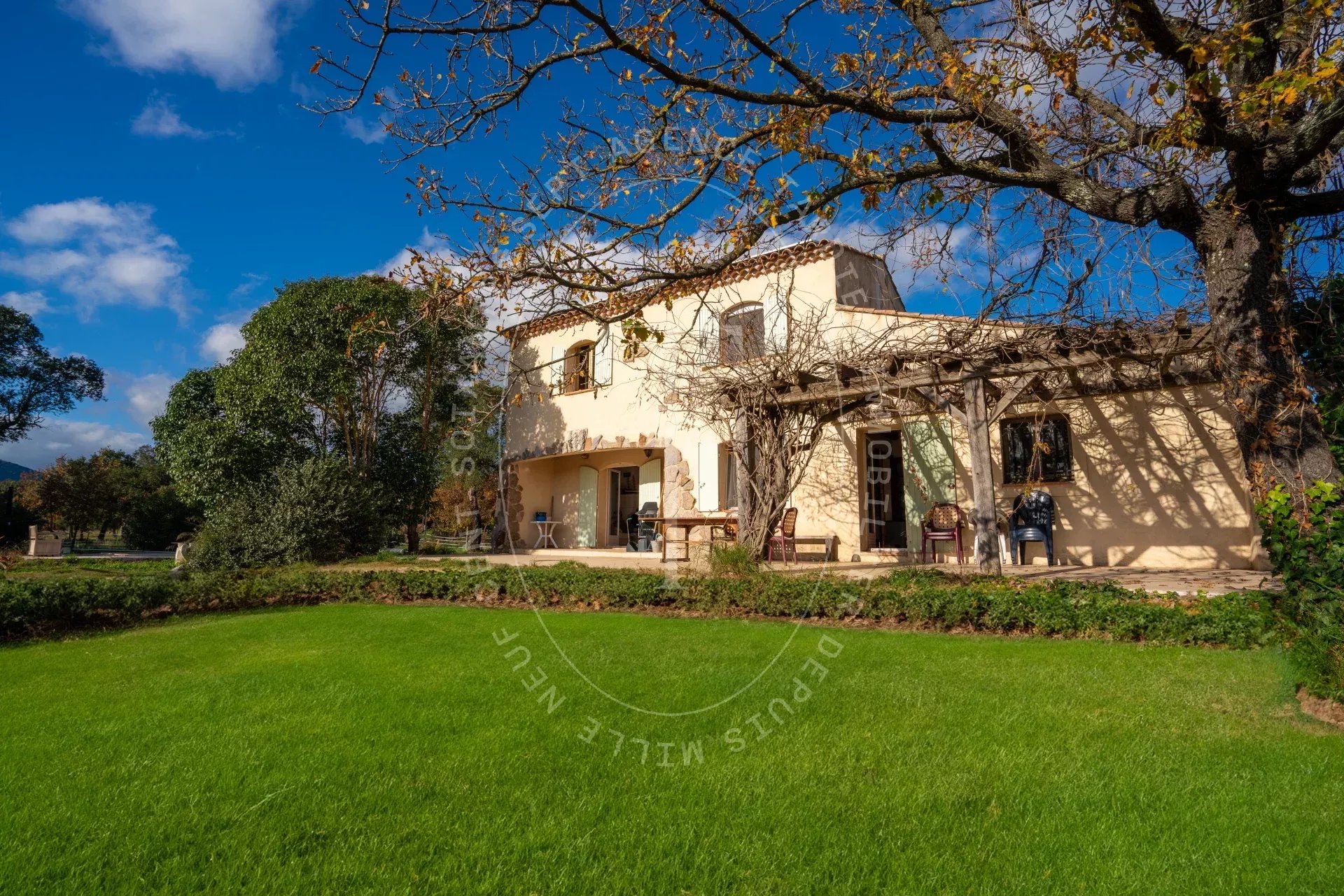 Propriété familiale sur 2.35 ha