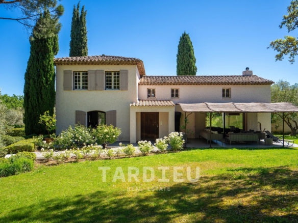 Maison dans la campagne de Gassin