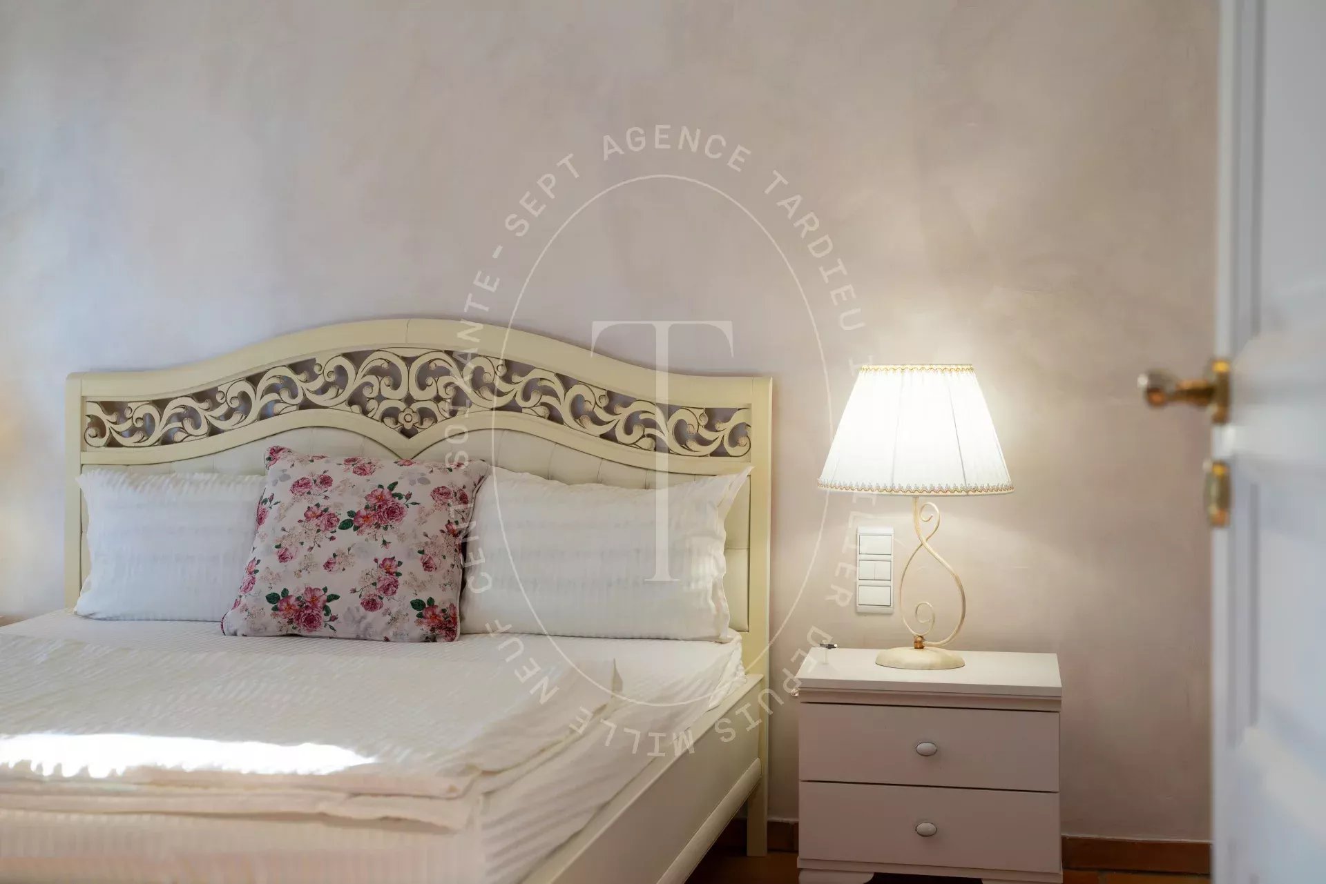 Maison provençale de 267 m² avec piscine