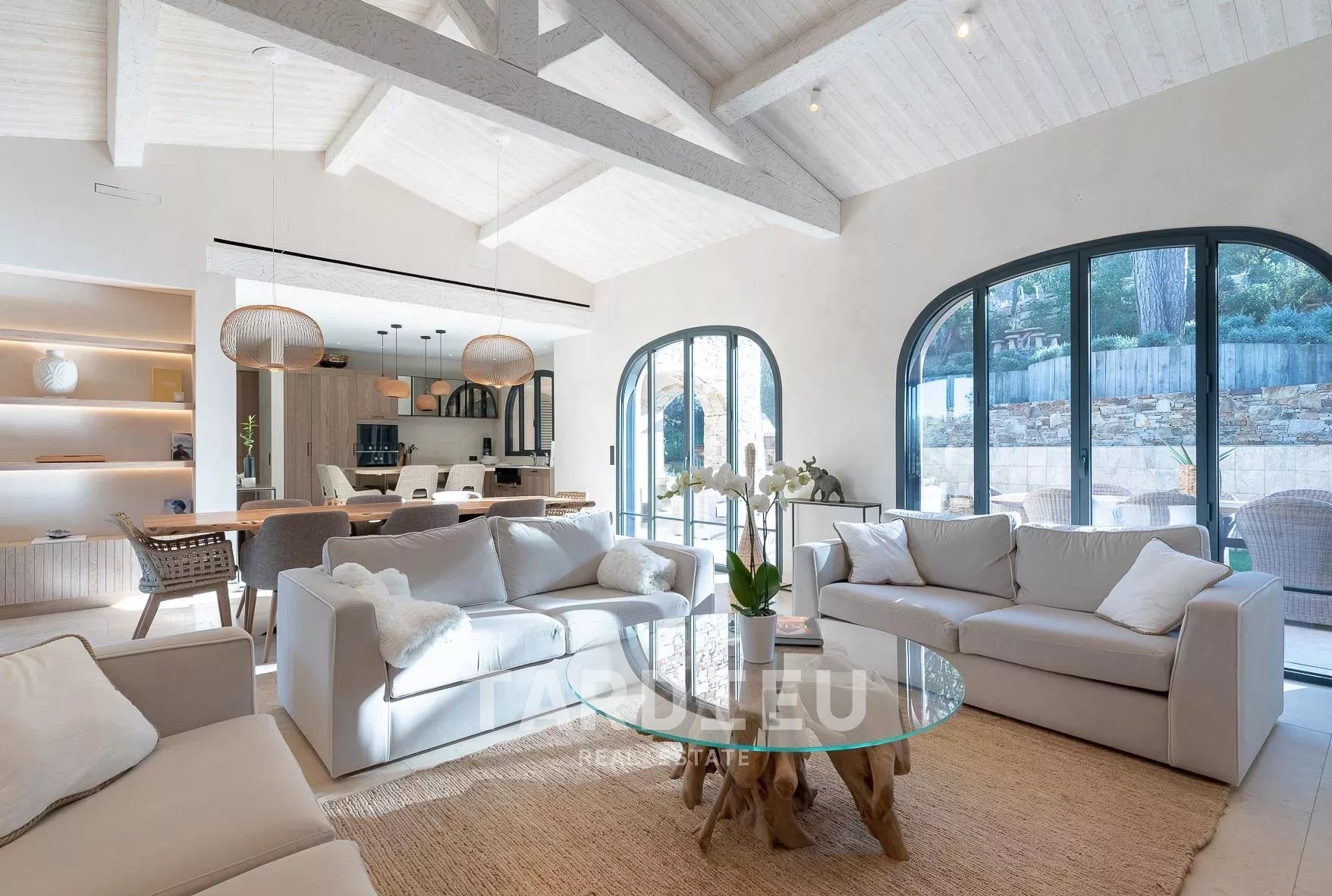 VILLA NEO PROVENCALE - SALINS SAINT -TROPEZ