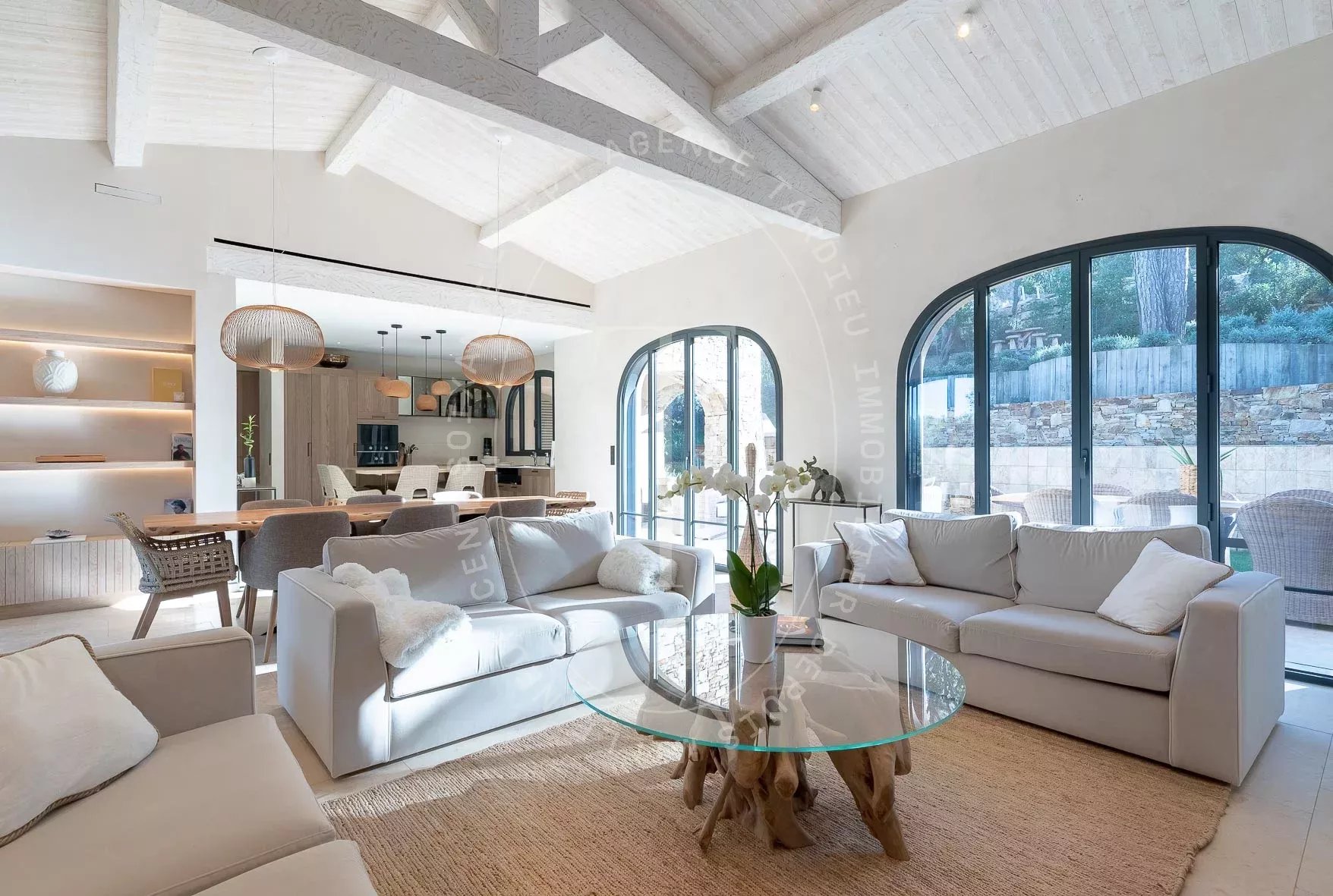 VILLA NEO PROVENCALE - SALINS SAINT -TROPEZ