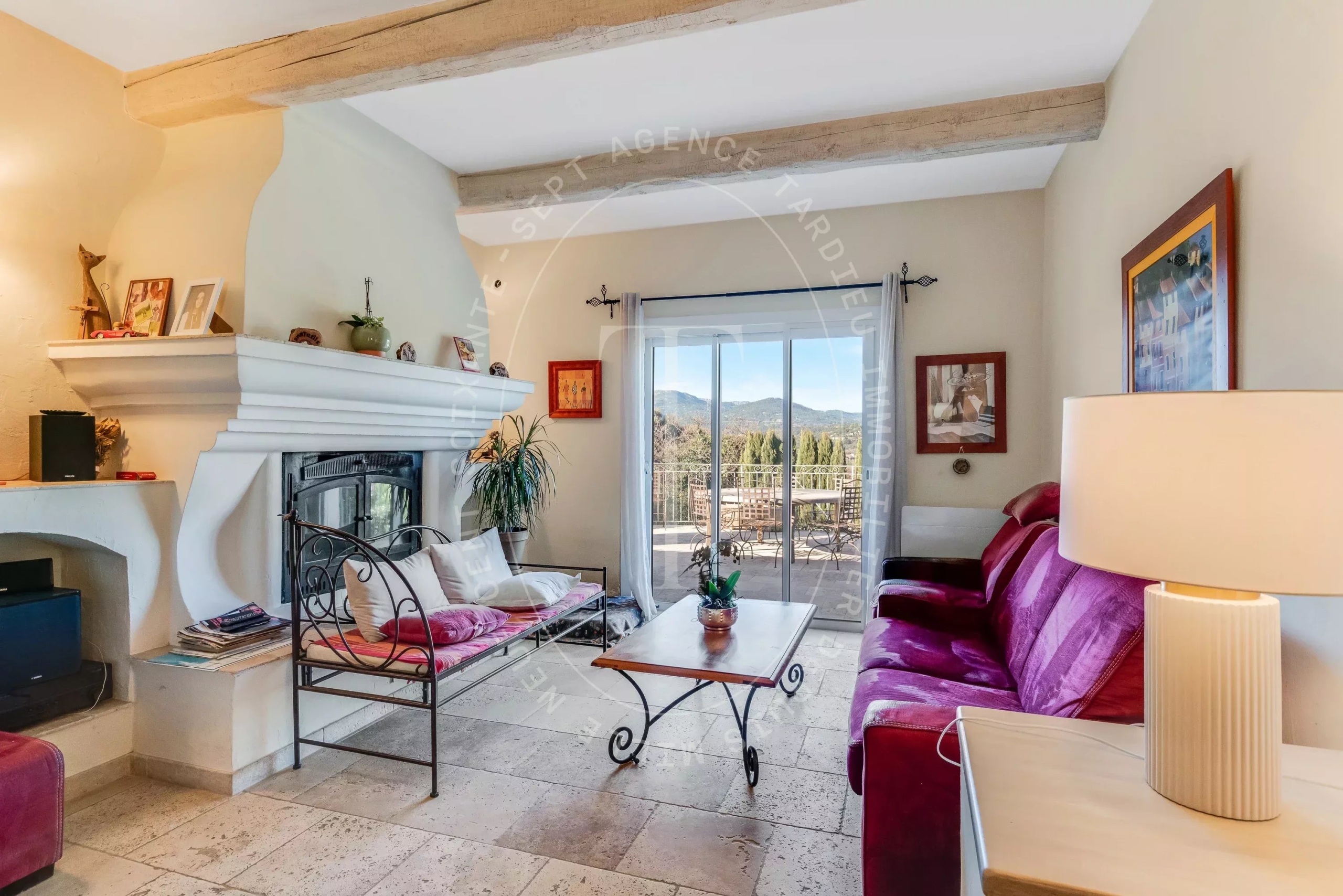 Villa 5 chambres avec vue dégagée - Cogolin