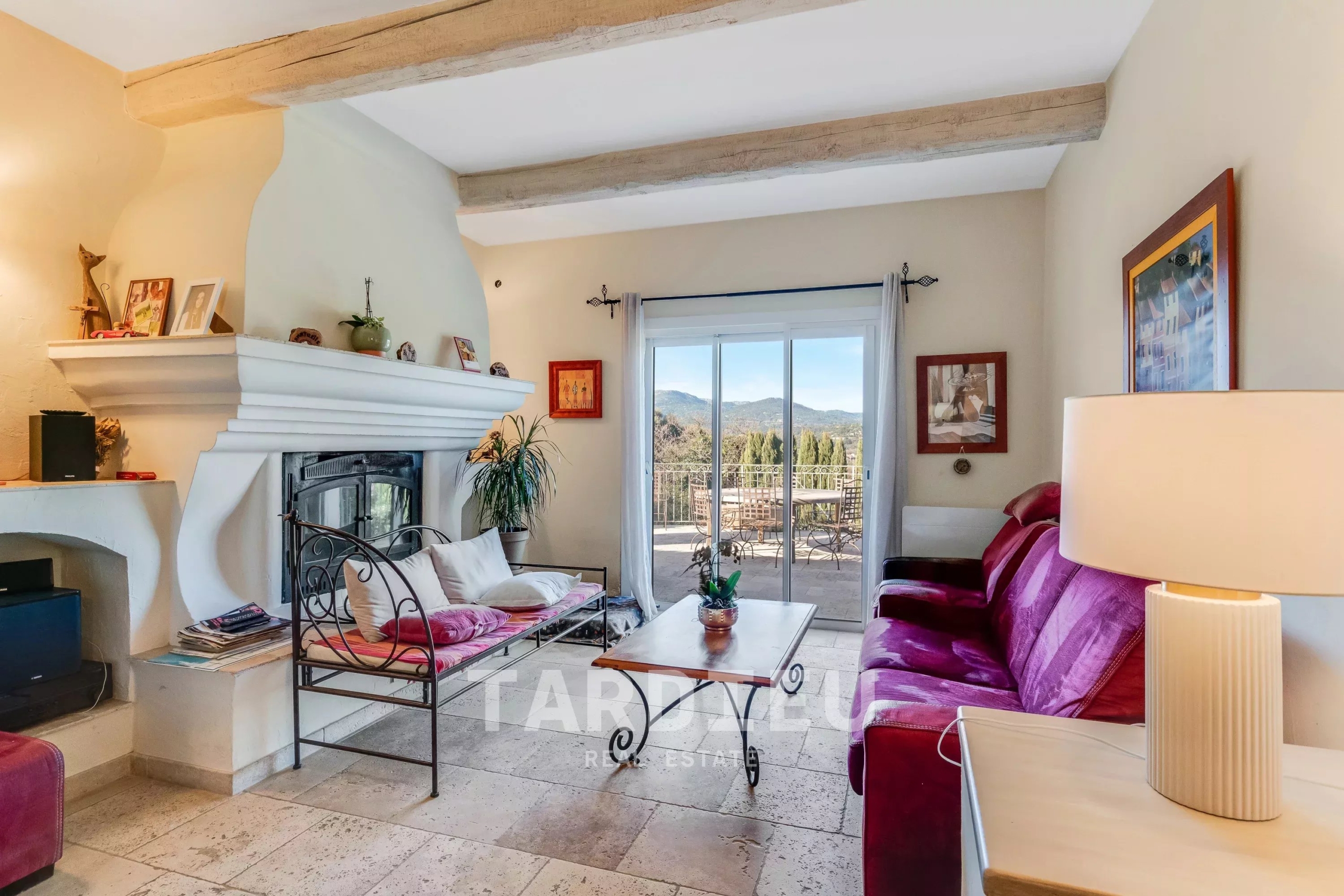 Villa 5 chambres avec vue dégagée - Cogolin