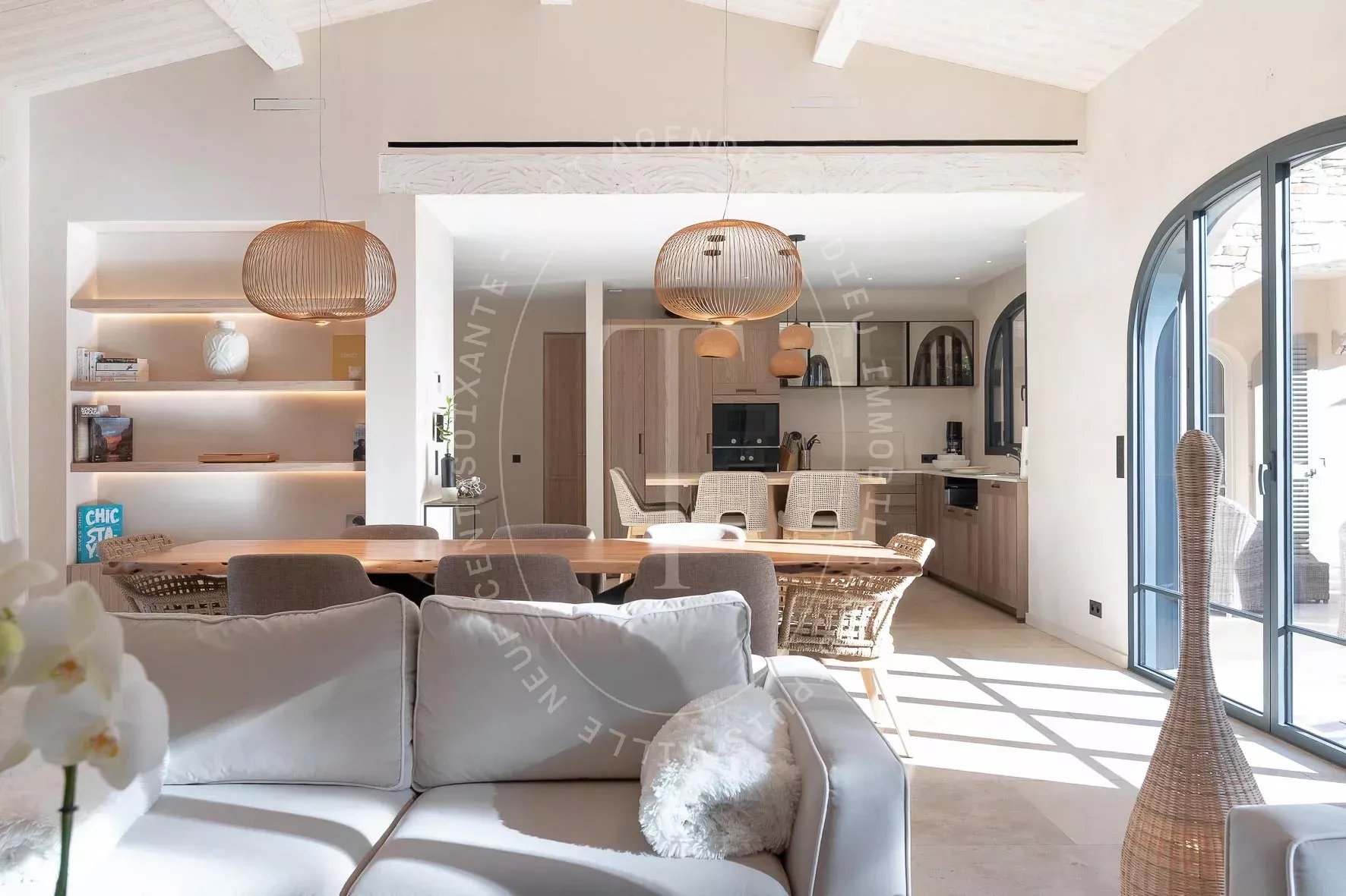 VILLA NEO PROVENCALE - SALINS SAINT -TROPEZ