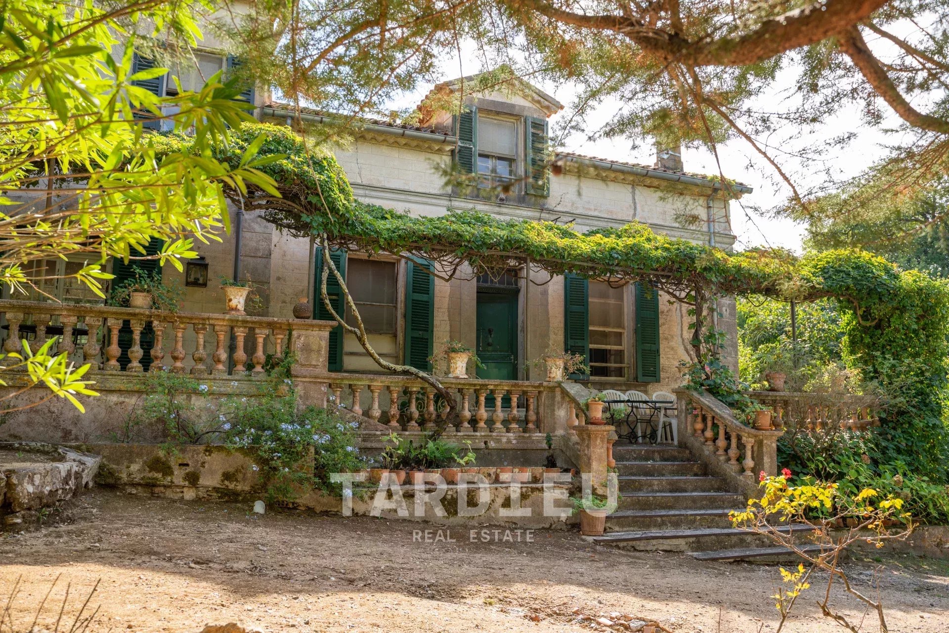 Saint-Tropez : Bâtisses de caractère au cœur