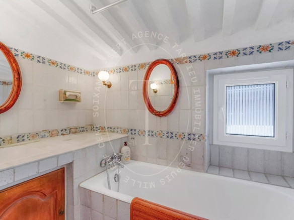 EXCLUSIVITE - APPARTEMENT AVEC TERRASSE ET VUE MER PANORAMIQUE - SAINT TROPEZ