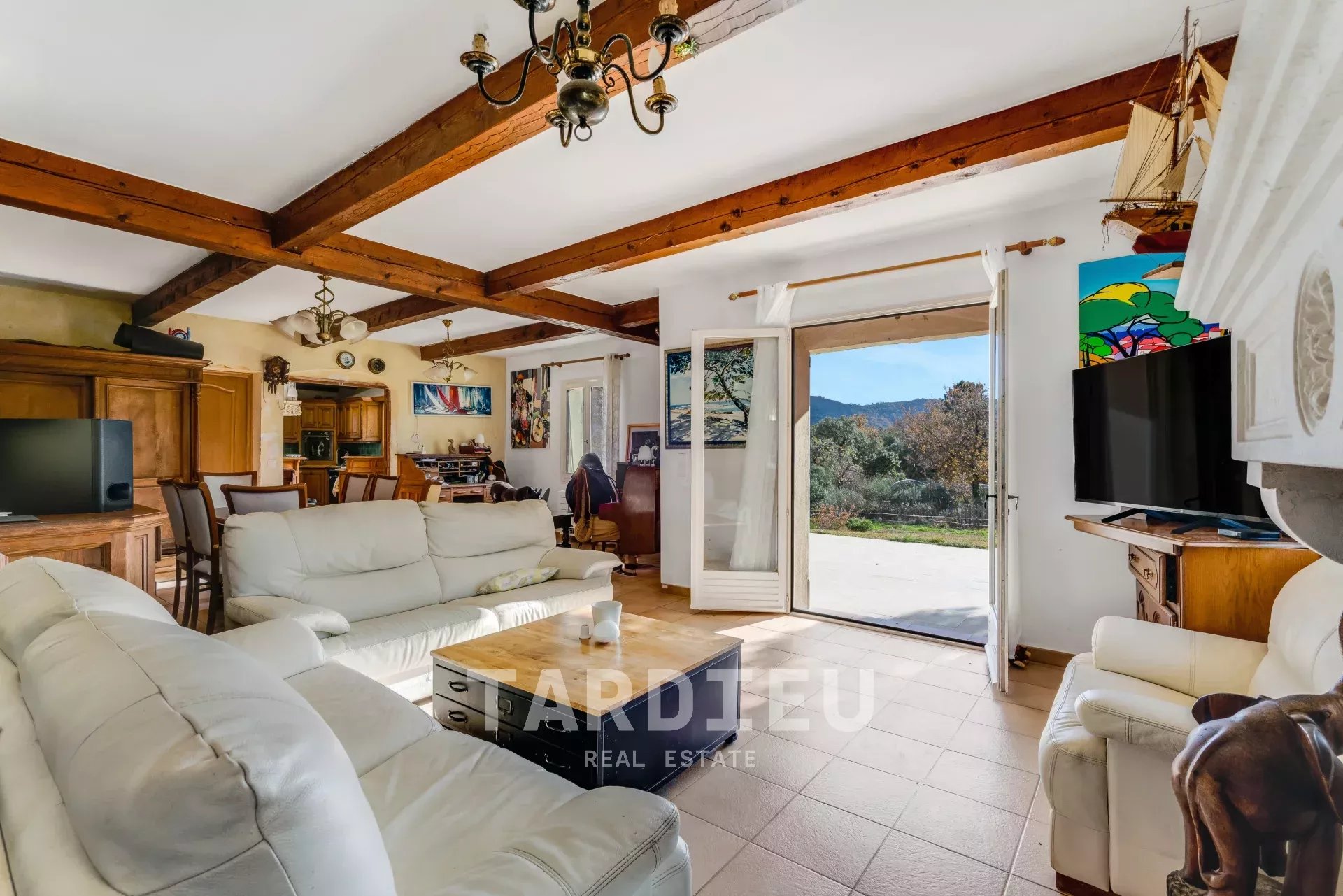 Propriété familiale sur 2.35 ha