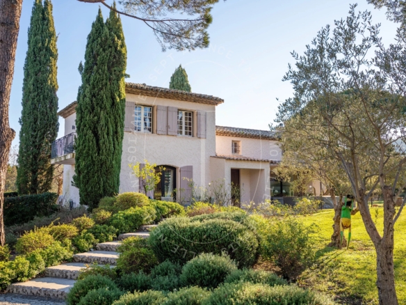 Maison dans la campagne de Gassin