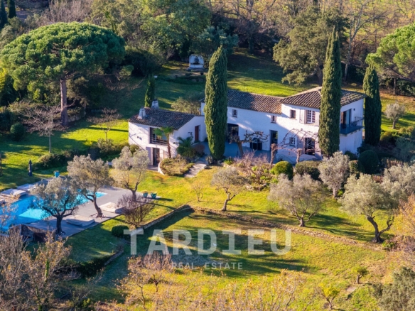 Maison dans la campagne de Gassin