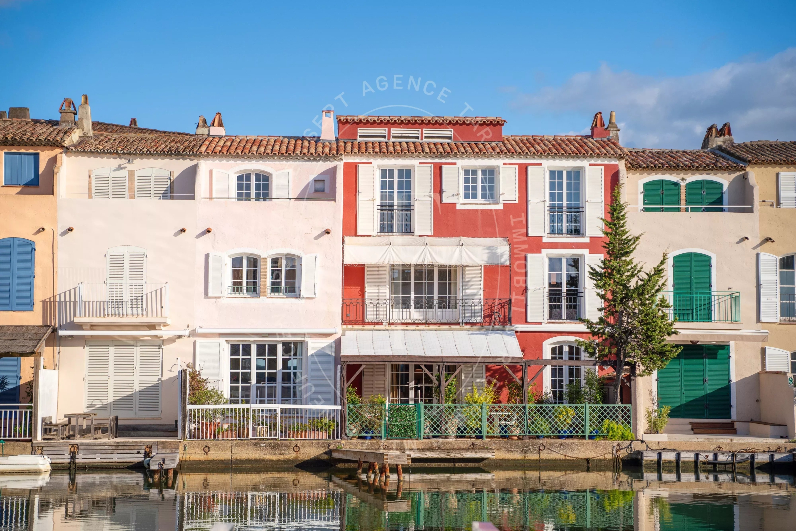 Maison de maître avec amarrage