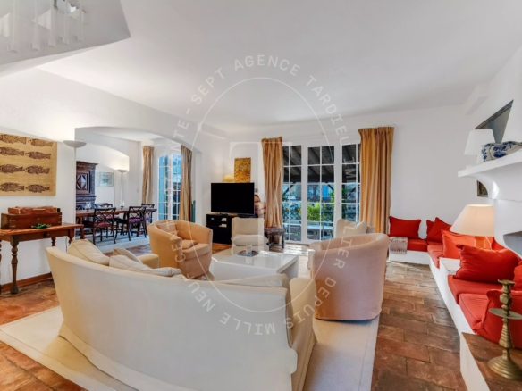 Maison de maître avec amarrage