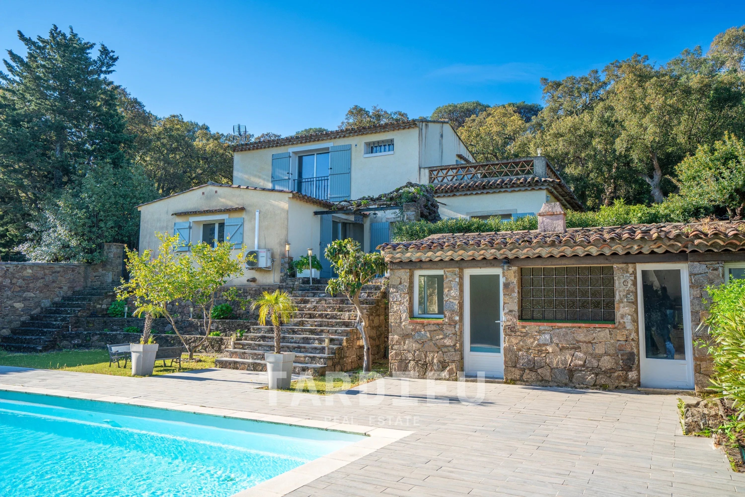 Maison avec piscine proche plage