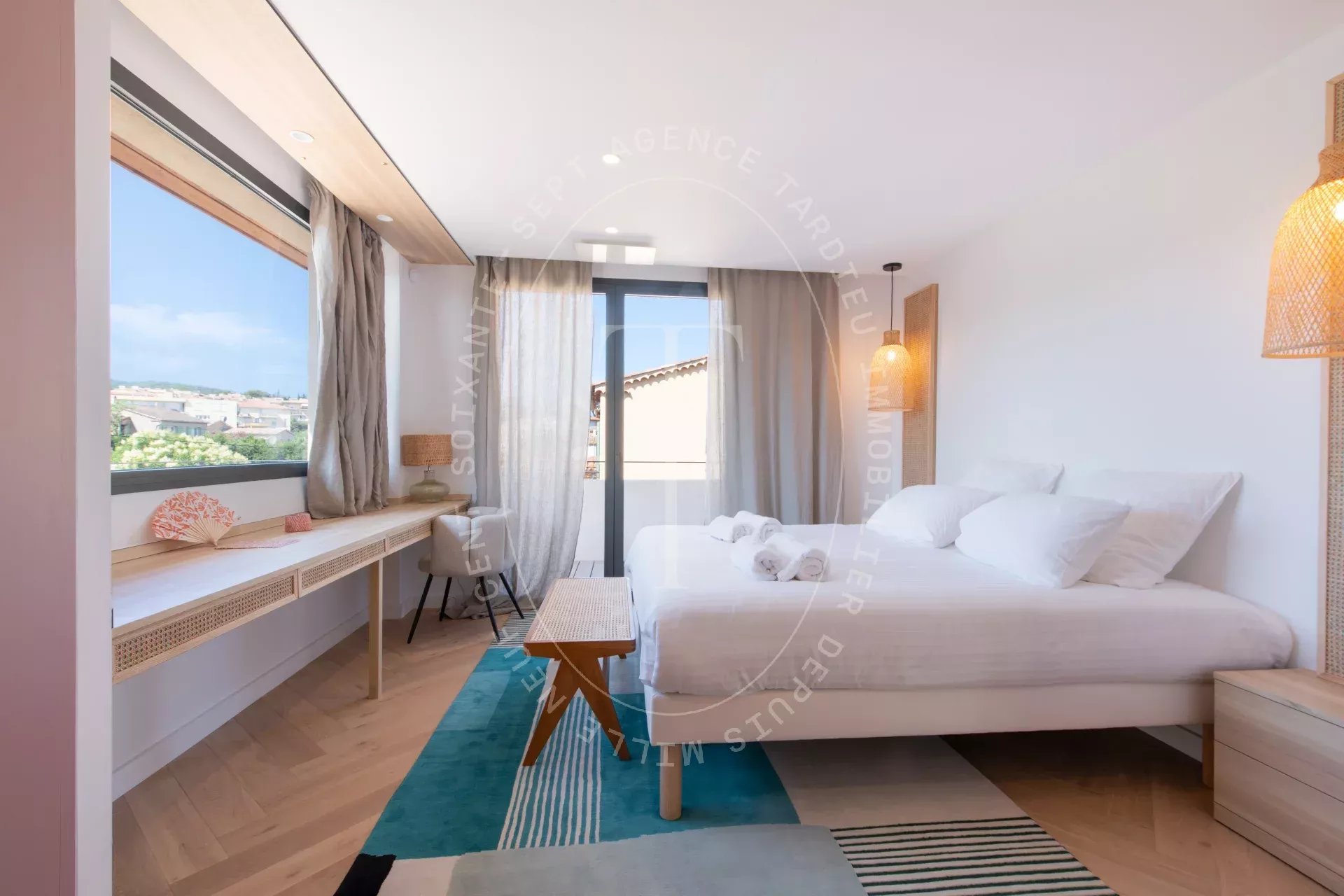 Villa neuve, cœur de Saint-Tropez