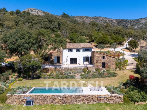 Bergerie au cœur de la nature