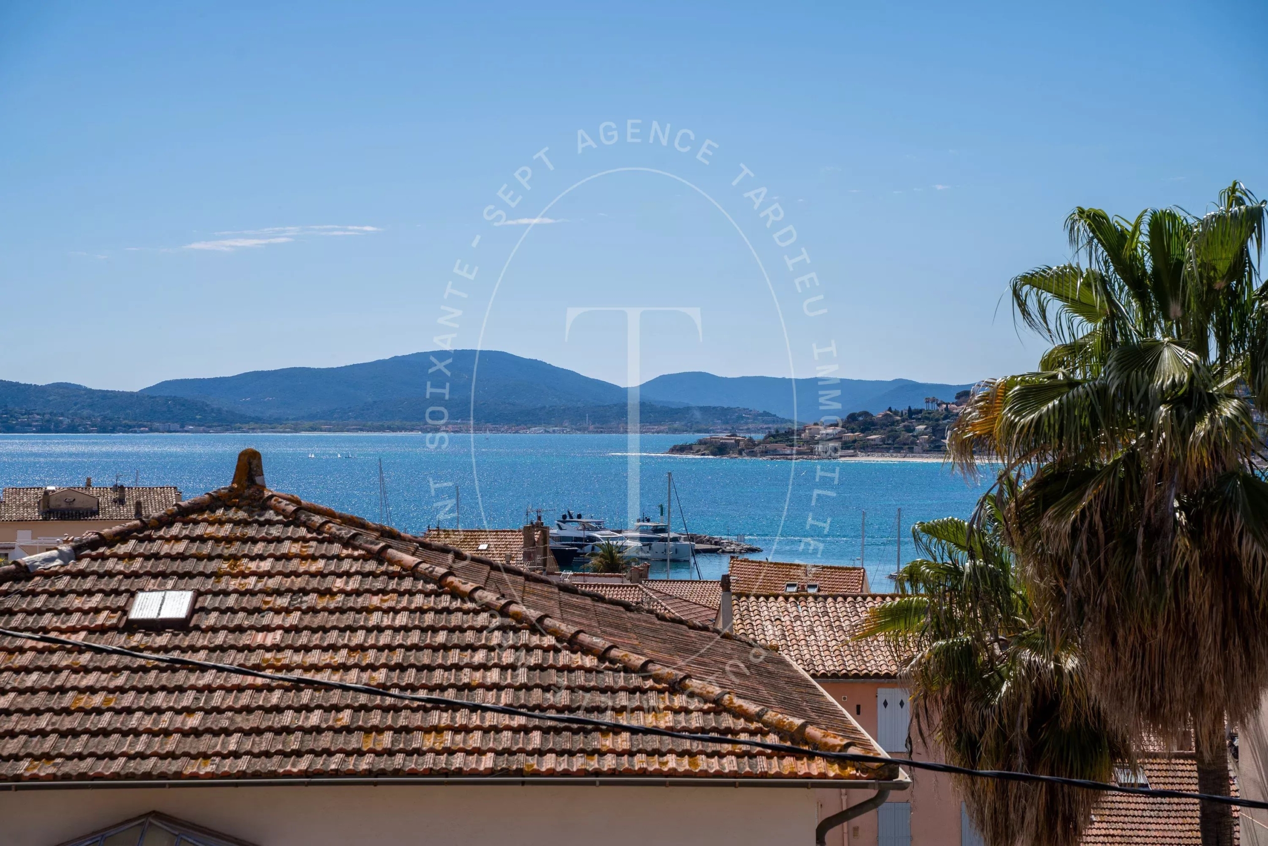 Rare appartement avec vue mer dans une maison classée.