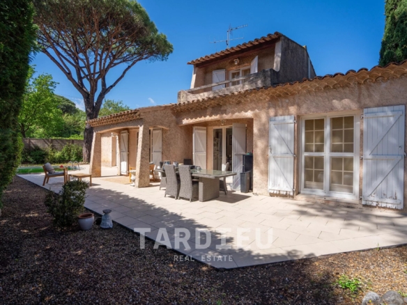 Maison avec piscine à Gassin