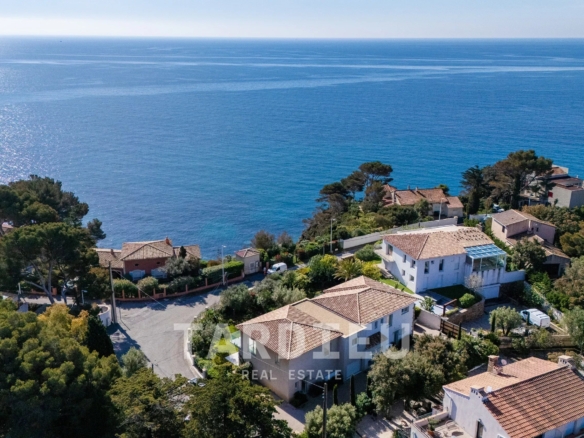 Villa neuve vue mer - Les calanques - Cavalaire
