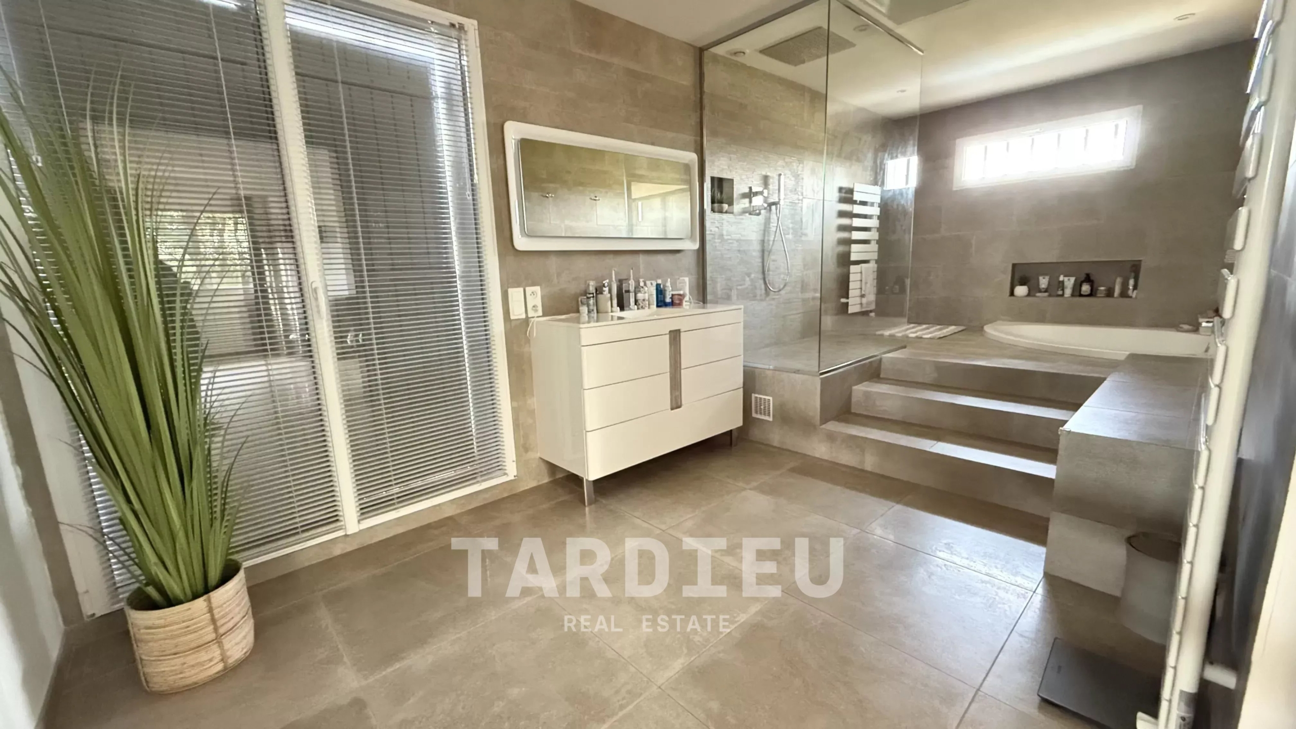 Maison avec piscine proche plage