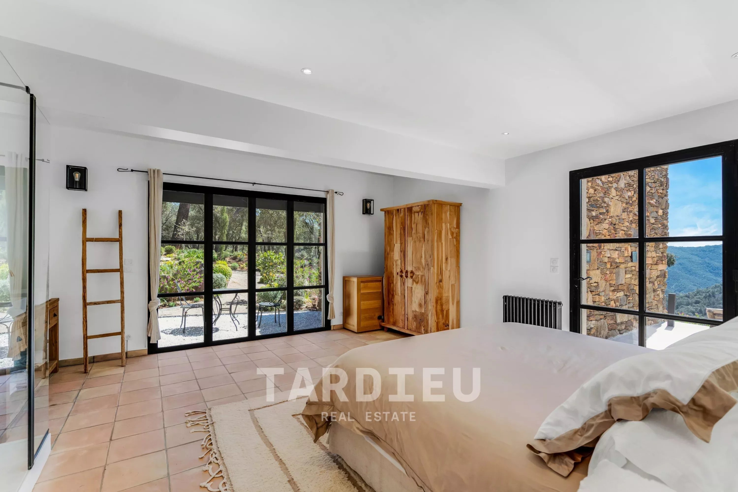 Bergerie au cœur de la nature