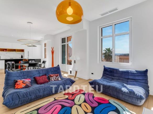 Rare appartement avec vue mer dans une maison classée.