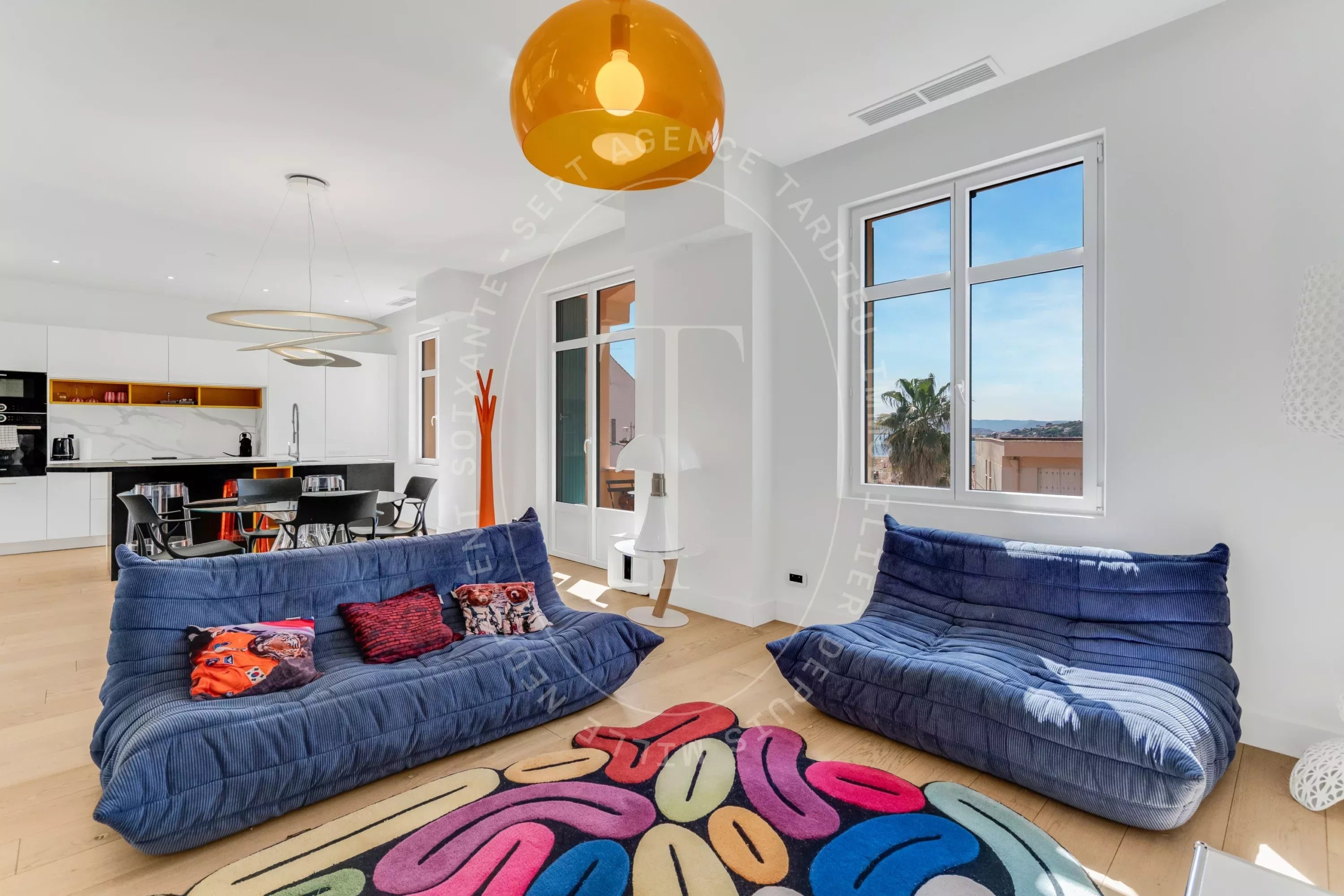 Rare appartement avec vue mer dans une maison classée.