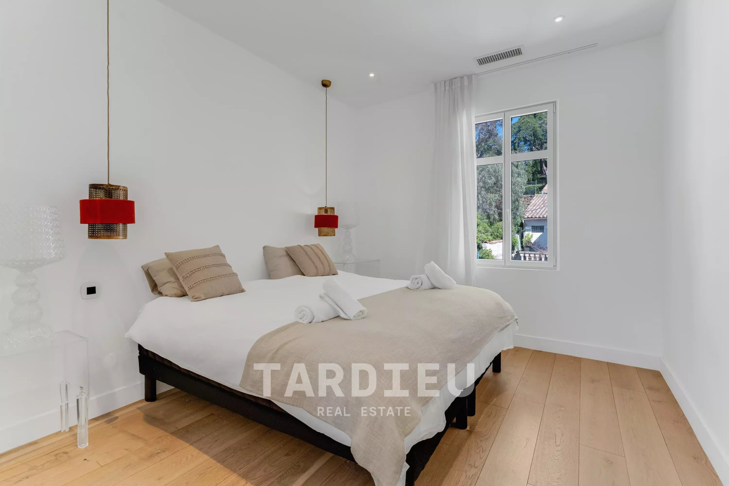 Rare appartement avec vue mer dans une maison classée.