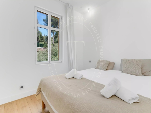 Rare appartement avec vue mer dans une maison classée.