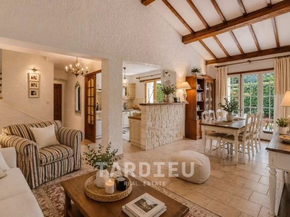 Maison avec piscine à Gassin