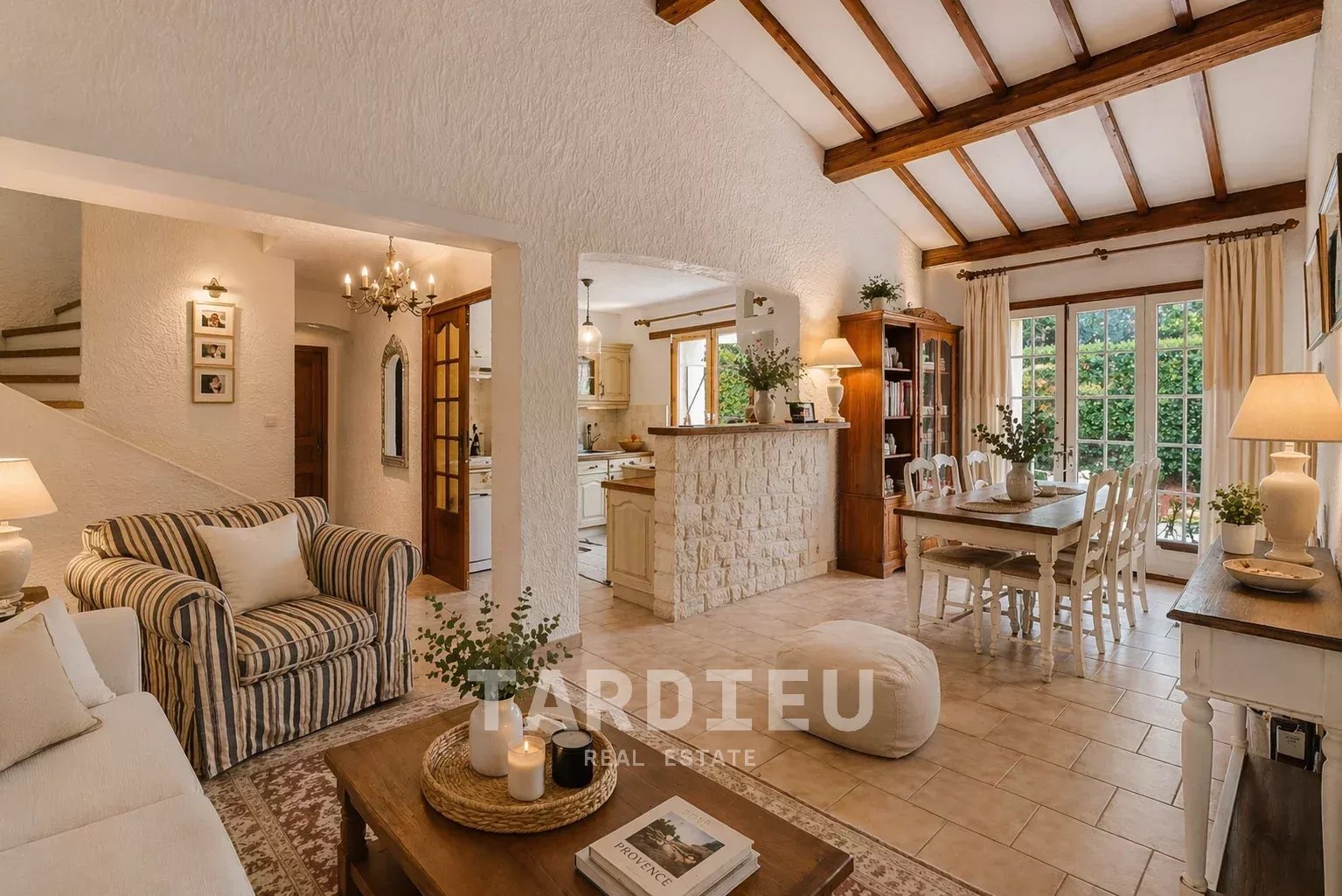 Maison avec piscine à Gassin