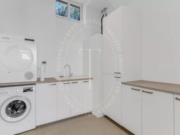 Rare appartement avec vue mer dans une maison classée.