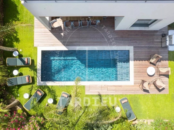 Villa neuve, cœur de Saint-Tropez