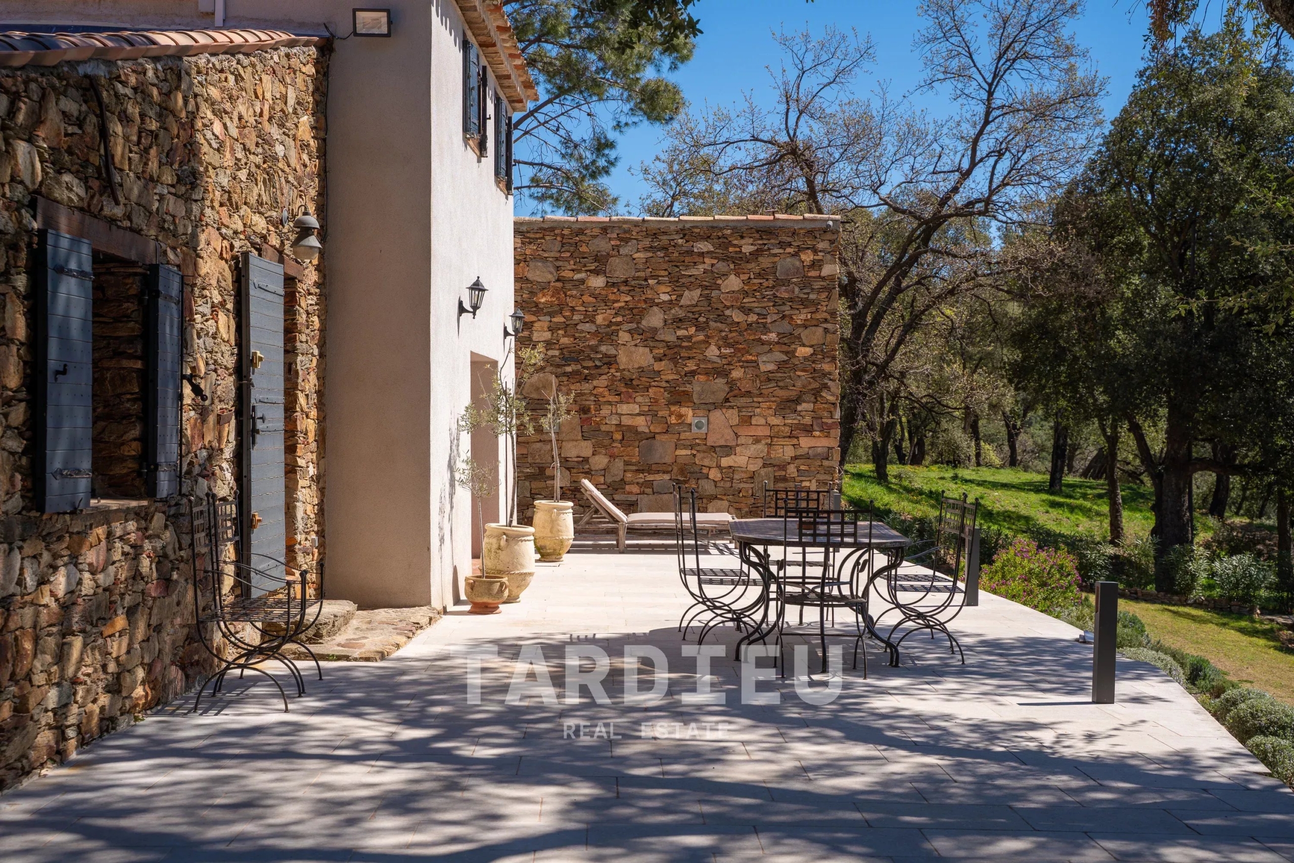 Bergerie au cœur de la nature