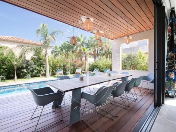 Villa neuve, cœur de Saint-Tropez