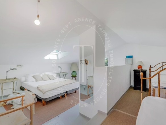 Maison provençale avec vue sur le village de Ramatuelle