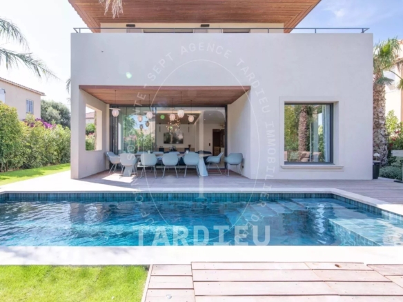 Villa neuve, cœur de Saint-Tropez