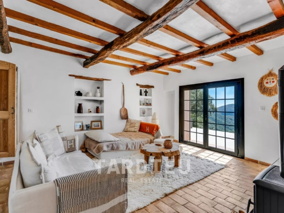 Bergerie au cœur de la nature