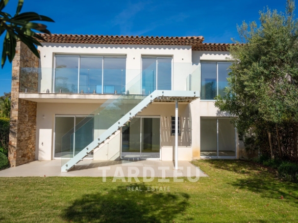 Villa neuve vue mer - Les calanques - Cavalaire