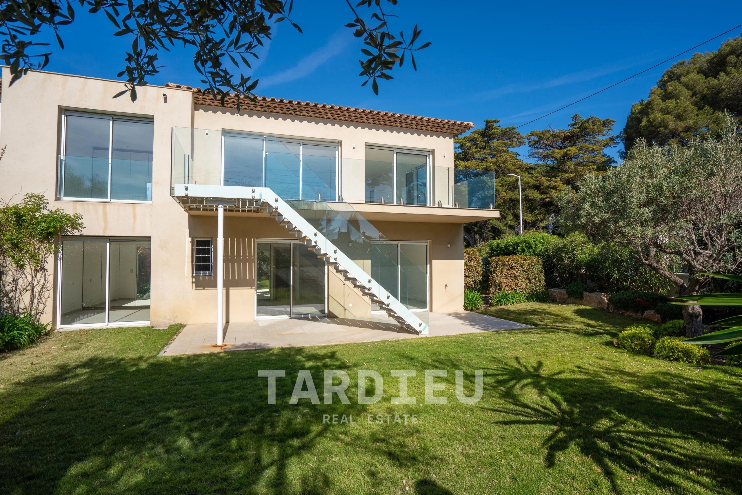 Villa neuve vue mer - Les calanques - Cavalaire