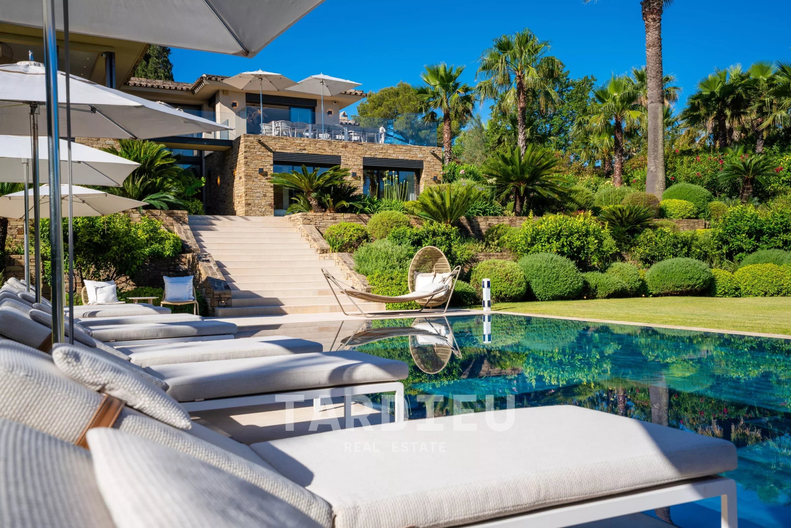 Saint-Tropez : Propriété d'exception vue mer