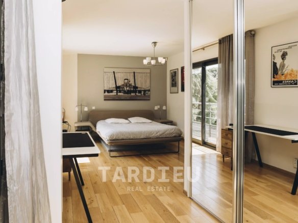 Gassin – Villa avec 5 chambres, piscine et plage à pieds