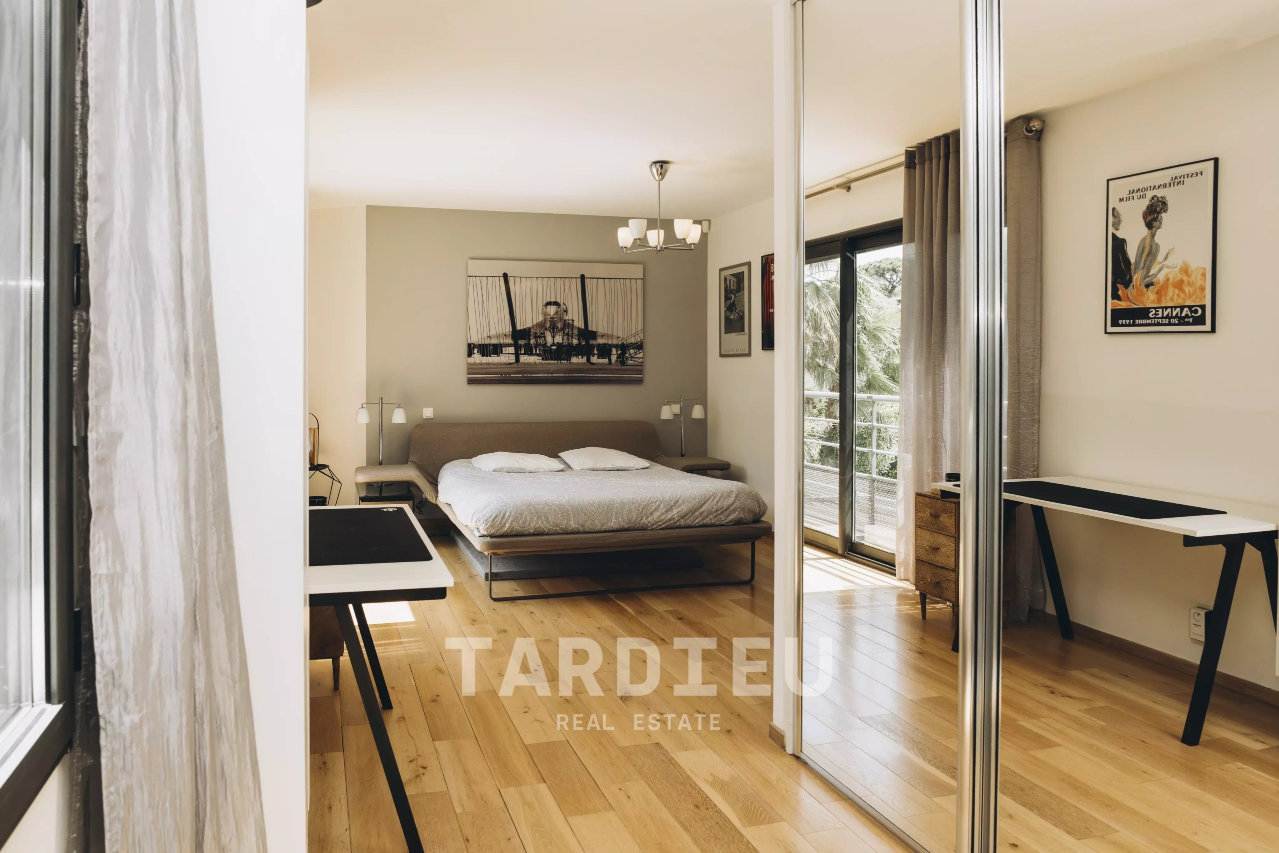Gassin – Villa avec 5 chambres, piscine et plage à pieds