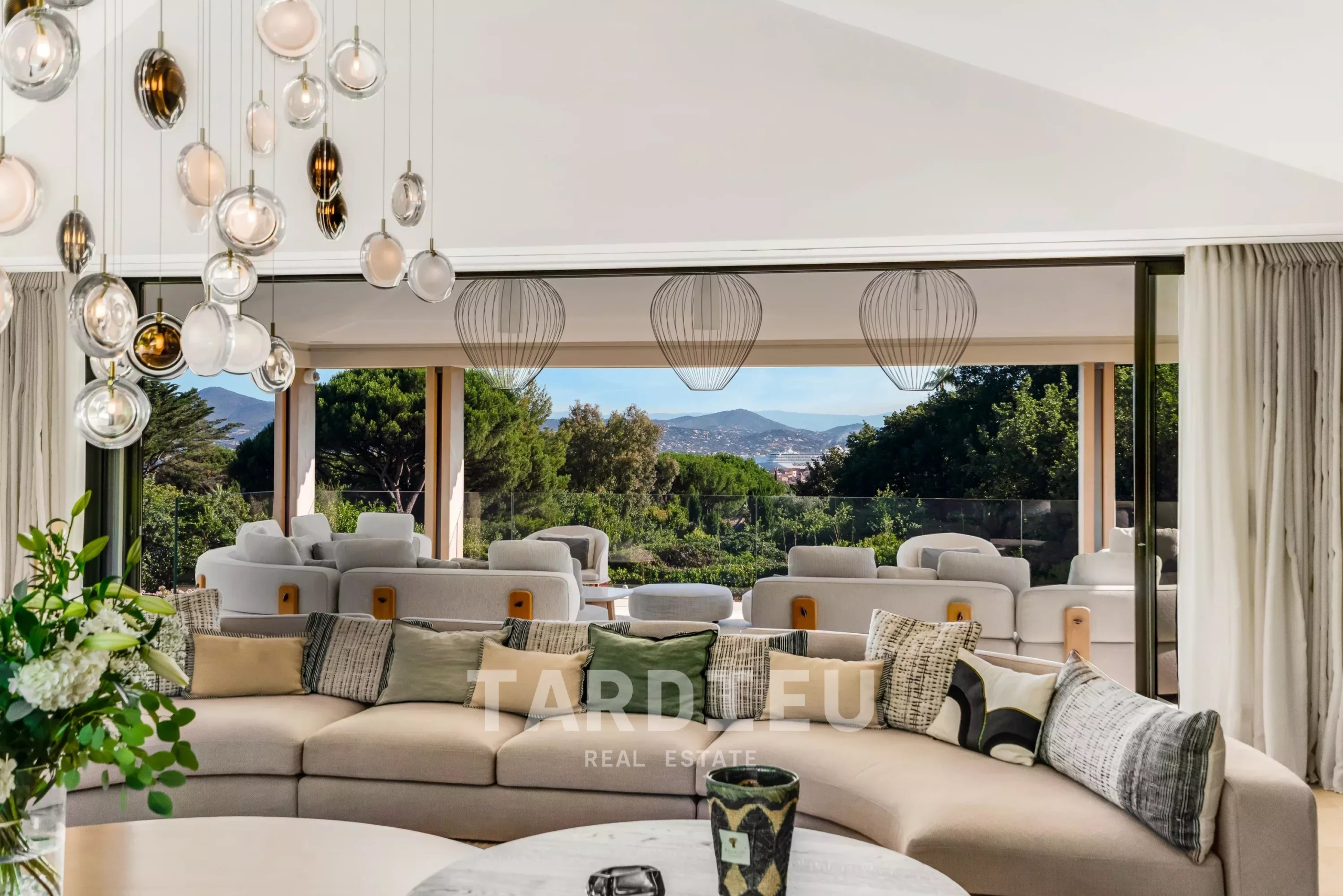 Saint-Tropez : Propriété d'exception vue mer