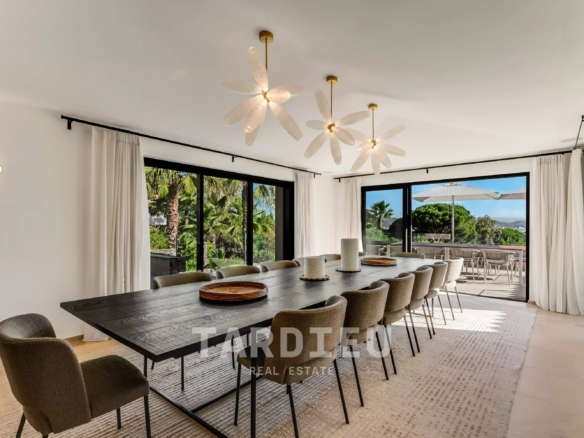 Saint-Tropez : Propriété d'exception vue mer