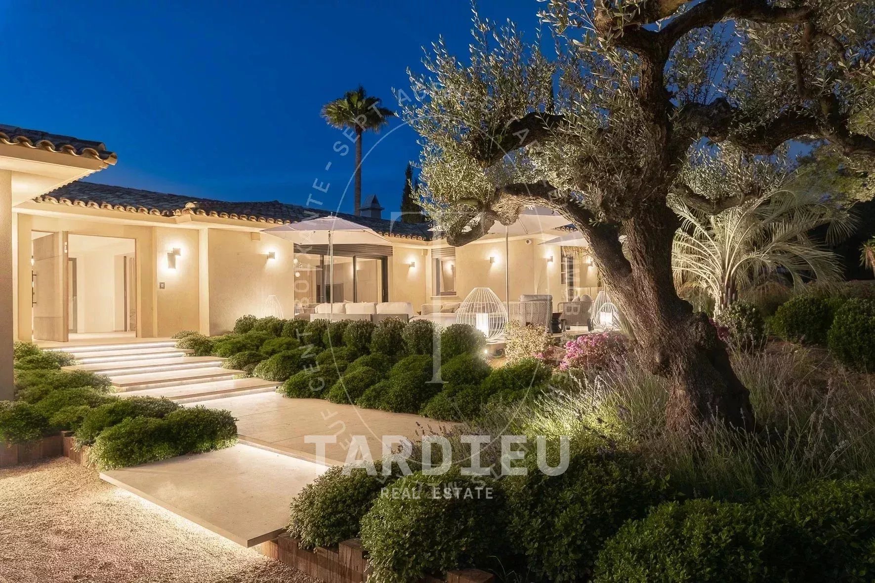 Saint-Tropez : Propriété d'exception vue mer