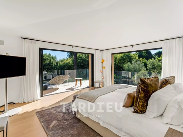 Saint-Tropez : Propriété d'exception vue mer