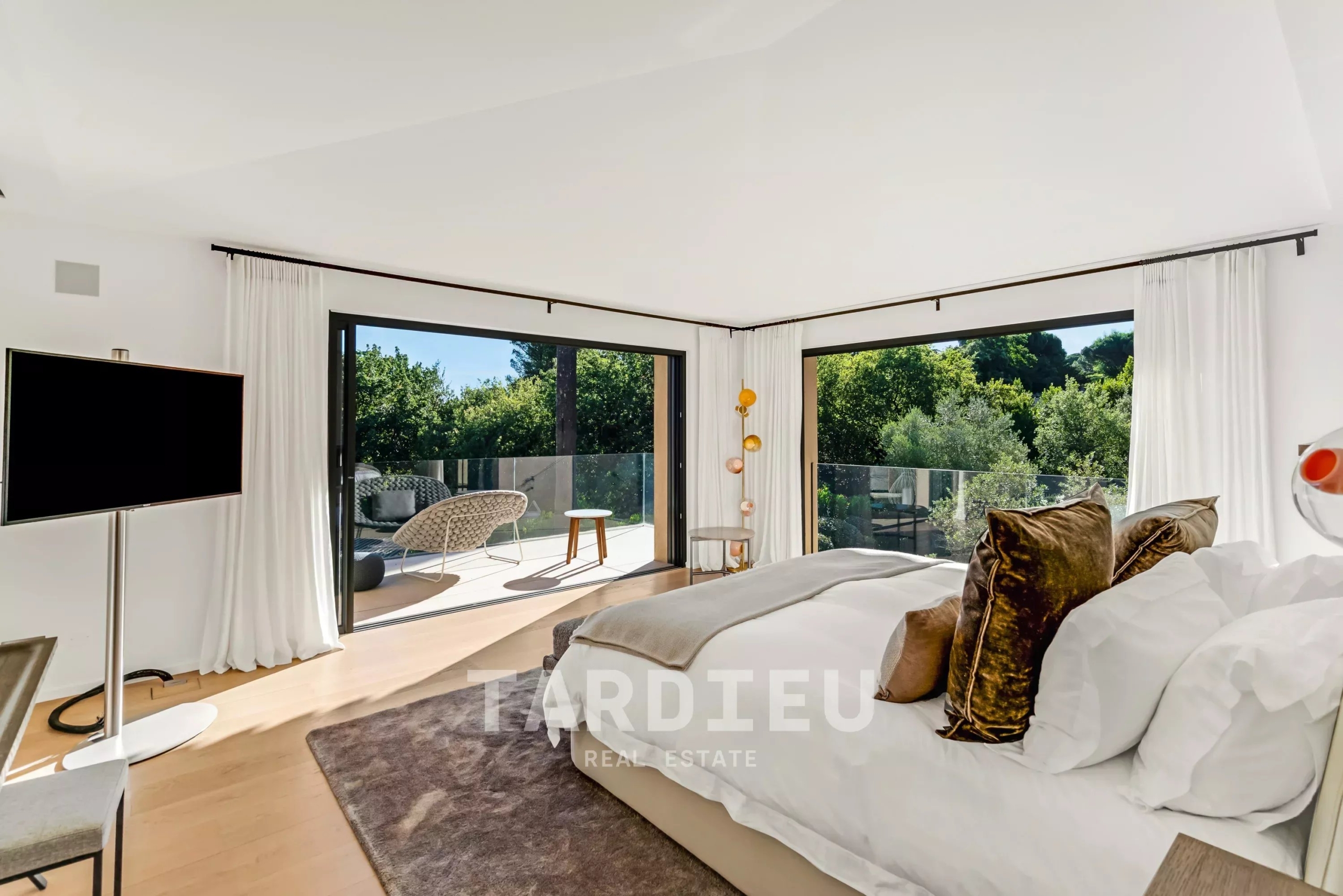Saint-Tropez : Propriété d'exception vue mer